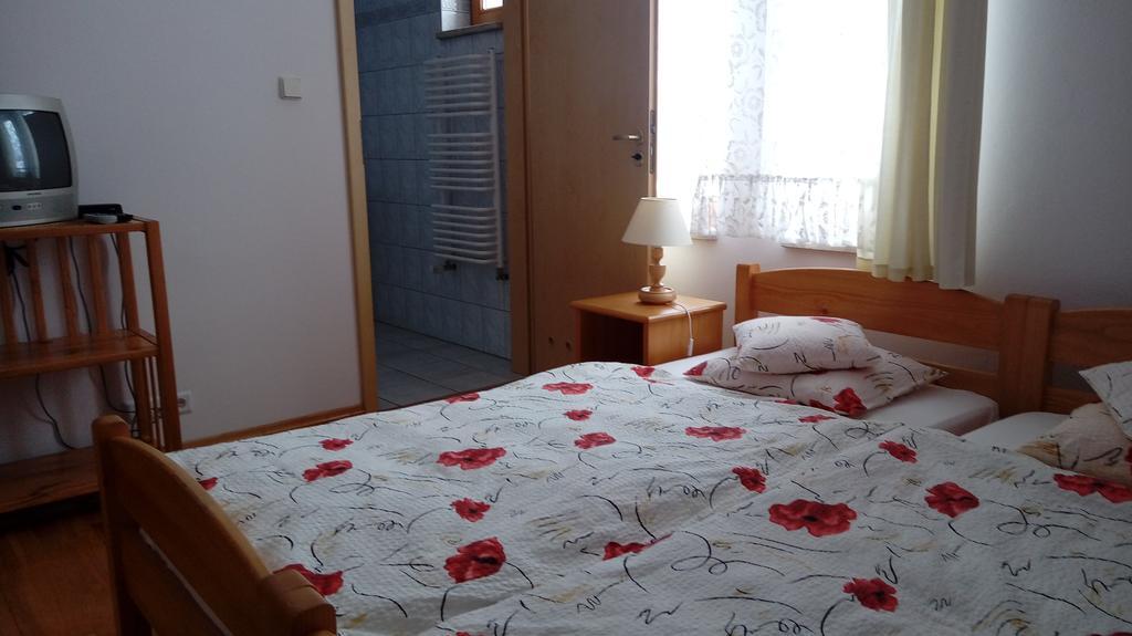 Gospodarstwo Agroturystyczne-Pensjonat Sad Podgorzyn Exterior photo